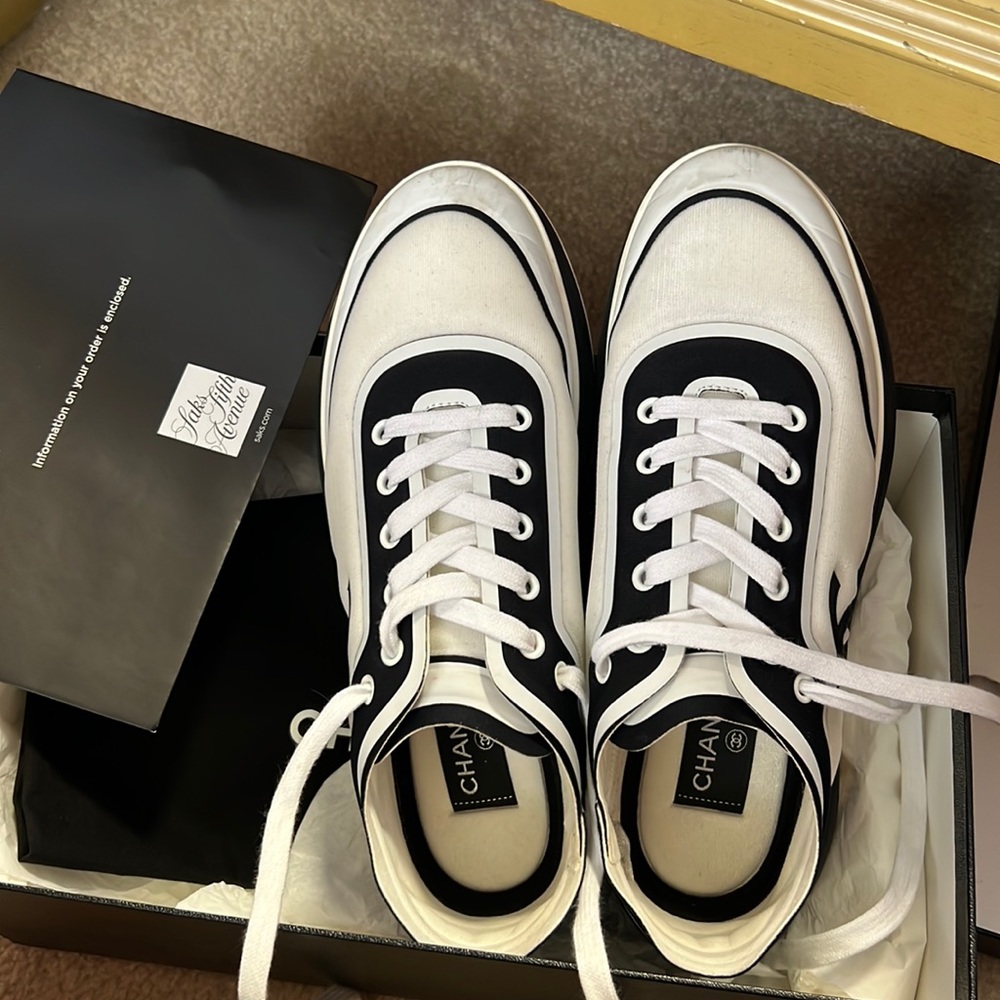 Chanel trainer sneakers black and white